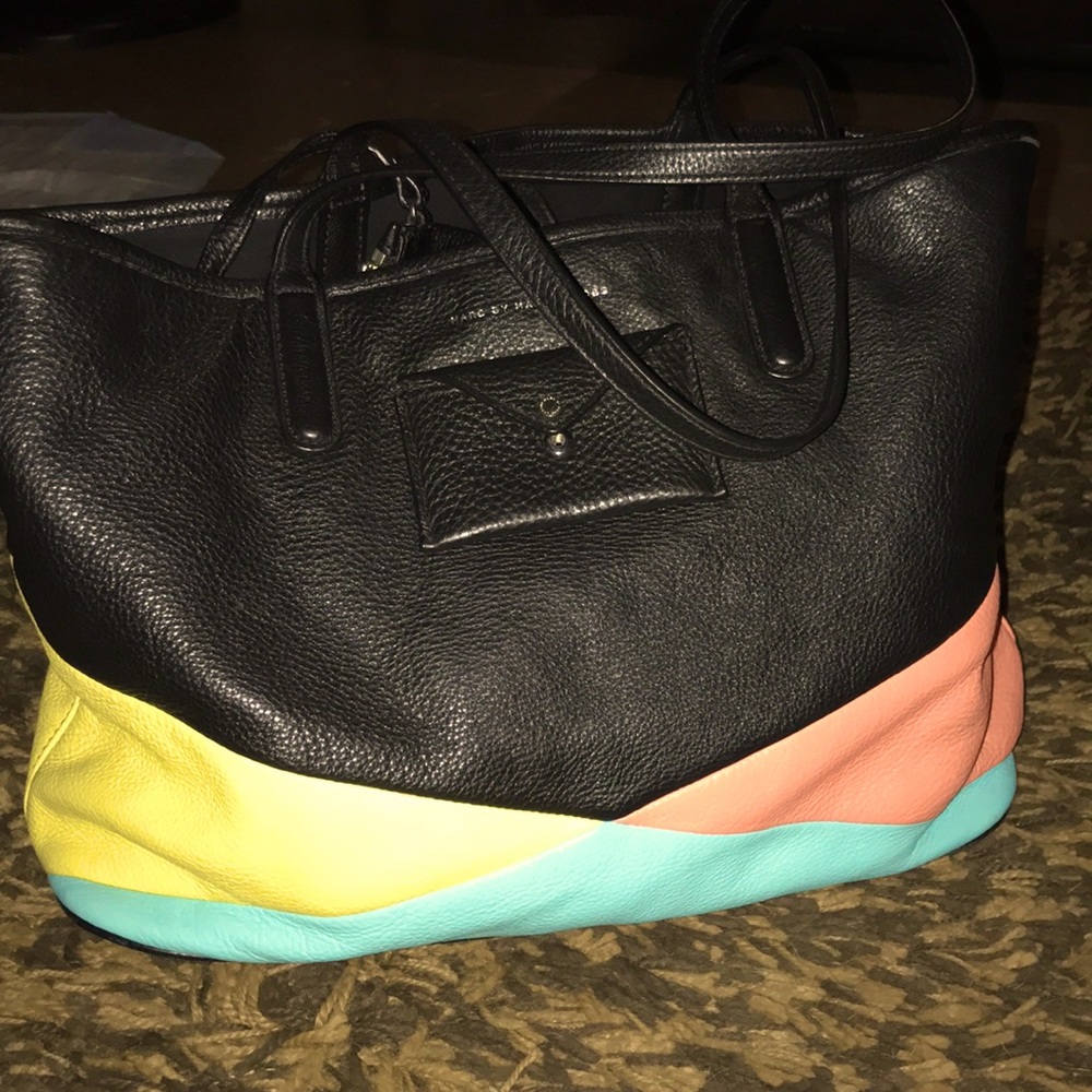 Marc Marc Jacobs black lots of room